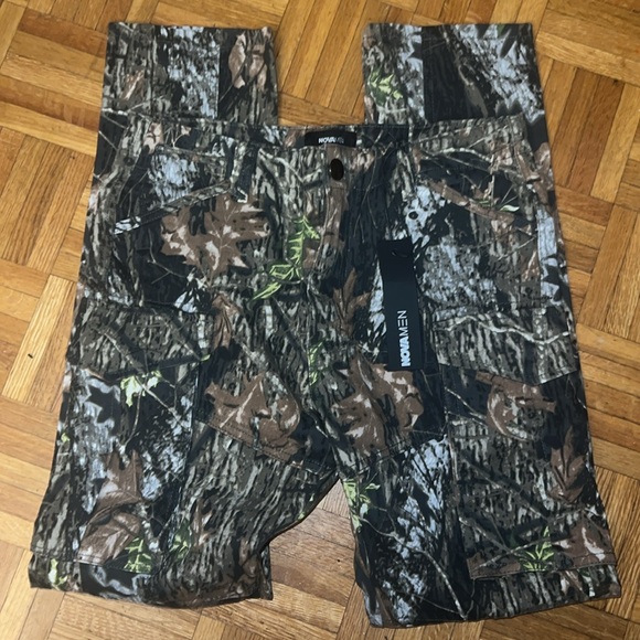 NWT Nova Men Green Summer Games Slim Cargo Pants - Picture 7 of 8